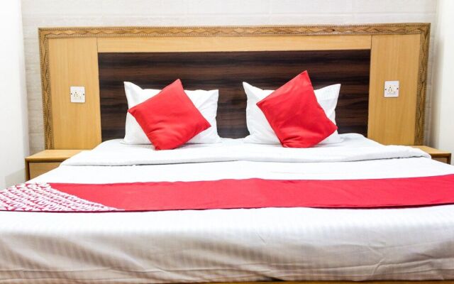 OYO 14061 Home Exotic 1BHK Khanyara Road