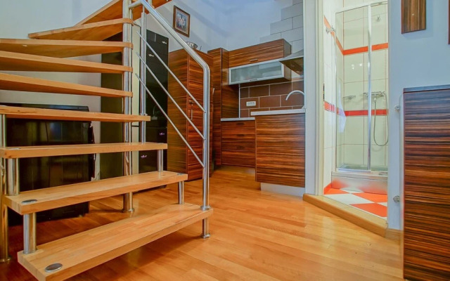 CN2i Luxury Accommodation Duplex City Center