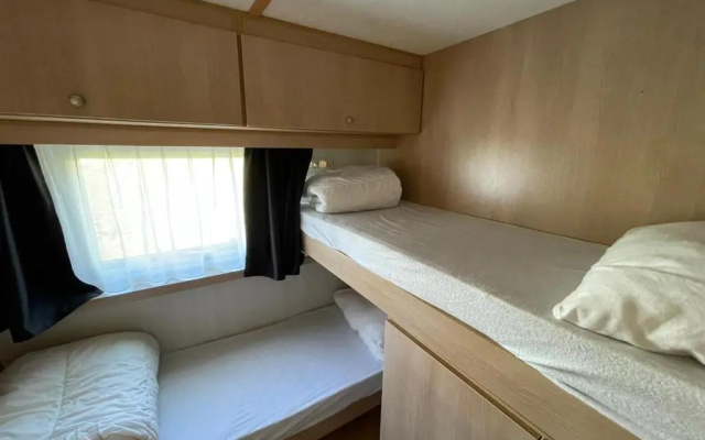 Chalet 't Rijsterbos op camping met zwembad!