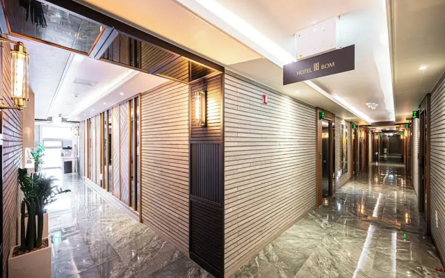 Hotel Bom