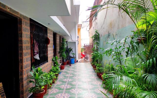 Khushi Paying Guest House