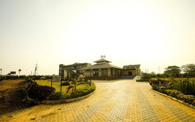 OYO 28365 Hotel The Cult