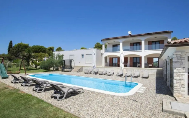 Villa Zuccon Comfortable Holiday Residence