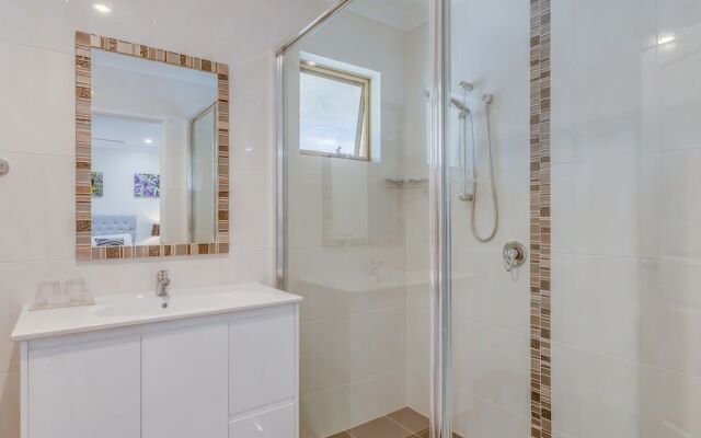 Devonleigh Bed & Breakfast