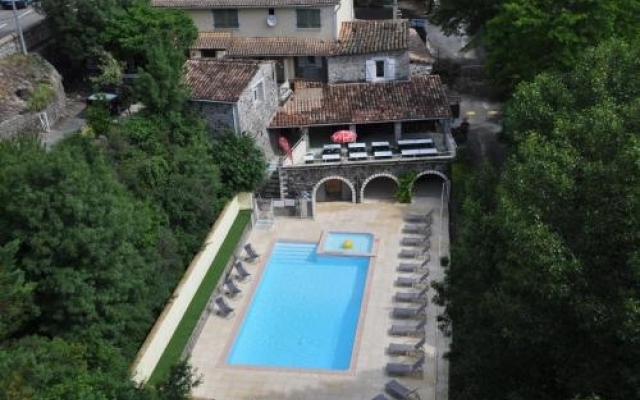 Camping Les Rives d'Auzon