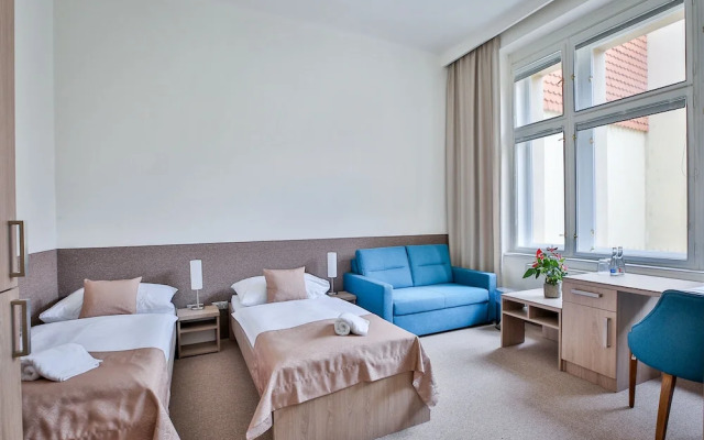 Apartments Embassy by LH