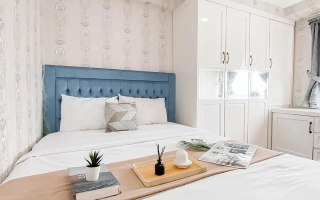 White Accent 1Br Near Mall At Bassura City Apartment – Guest Rooms – Jakarta