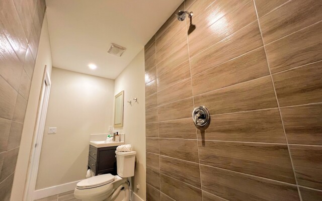 Find Peace - Tiny House in Japanese Garden