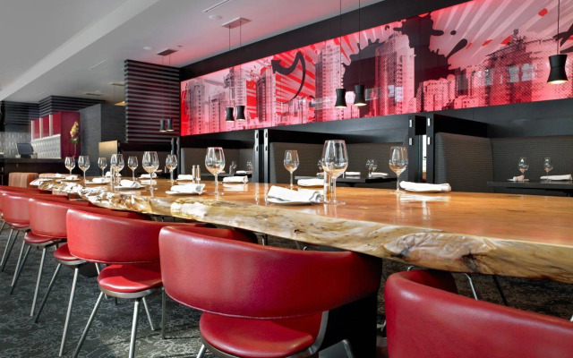 Coast Coal Harbour Vancouver Hotel by APA