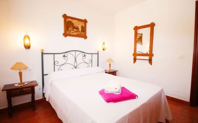 1056 Cortijo Cecilio
