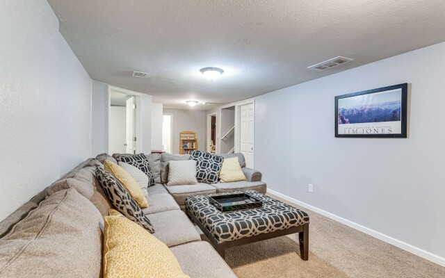 5 Mi to Dtwn Denver: Pet-friendly Home w/ Yard