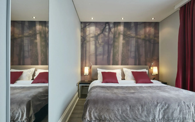 The Queens Gate Hotel