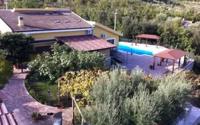 Agriturismo La Madonnina