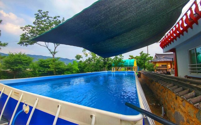 Chowoo Guesthouse