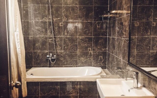 Merin Suites