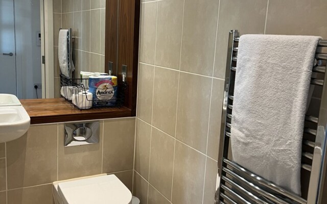 Remarkable 1-bed Apartment in Wembley