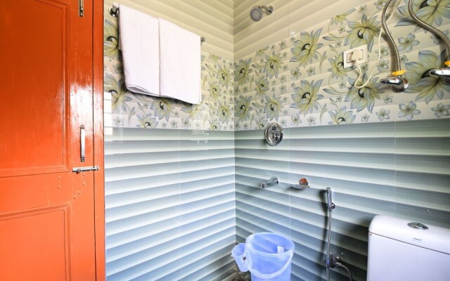 OYO 14583 Home Mountain View 2BHK Shanag