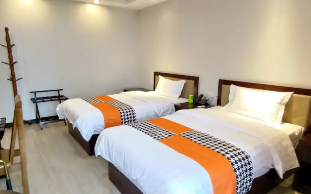 Sky Garden Hotel
