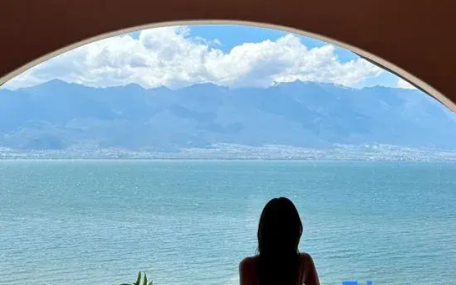 Sanjian·Twilight Diary Seaview Hotel