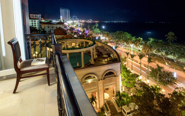 Sunrise Nha Trang Beach Hotel & Spa