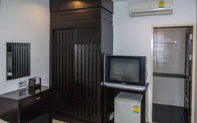 Patong Bay Guesthouse