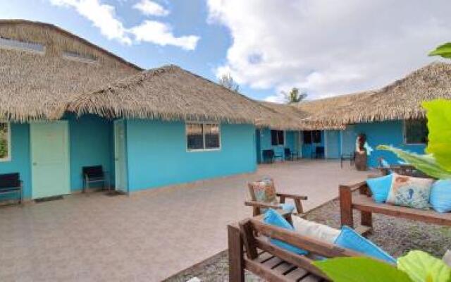 Chez Hiva (Town & Beach) Hostal - SERNATUR: 34383