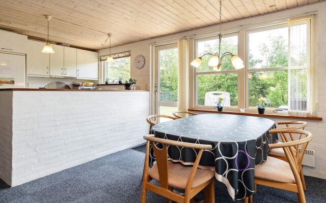 5 Person Holiday Home in Thyholm-by Traum