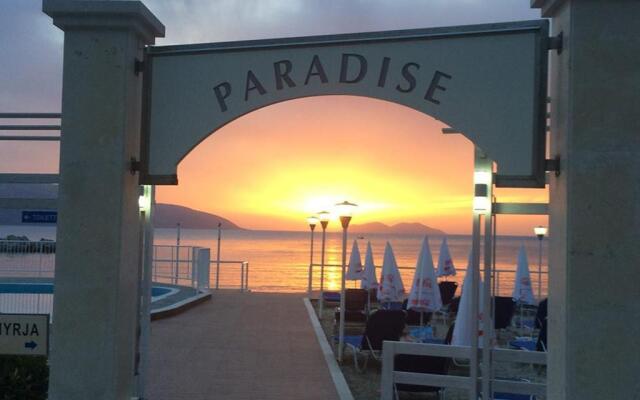 Paradise Beach Hotel