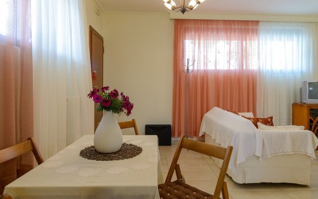 Comfy Vacation flat 300 meters from beach