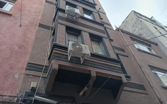 Taksim Alev