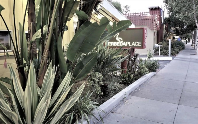 Palo Alto Lodge