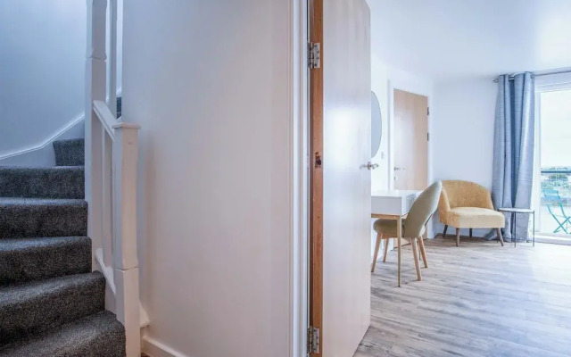 Skyline Duplex Penthouse - Llanelli