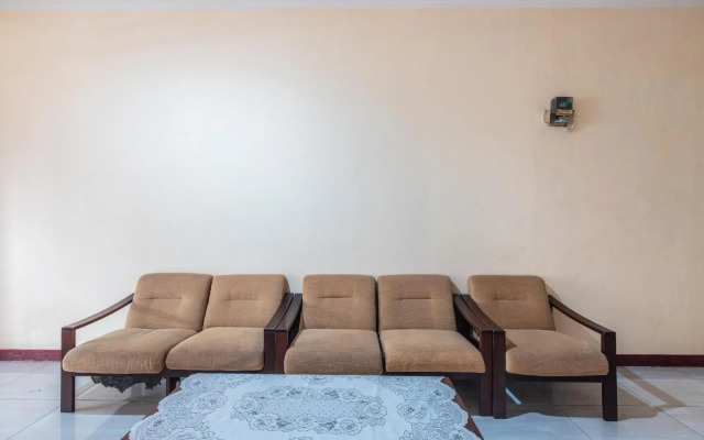 Aquina House By OYO Rooms