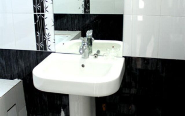 Riseans White Palace