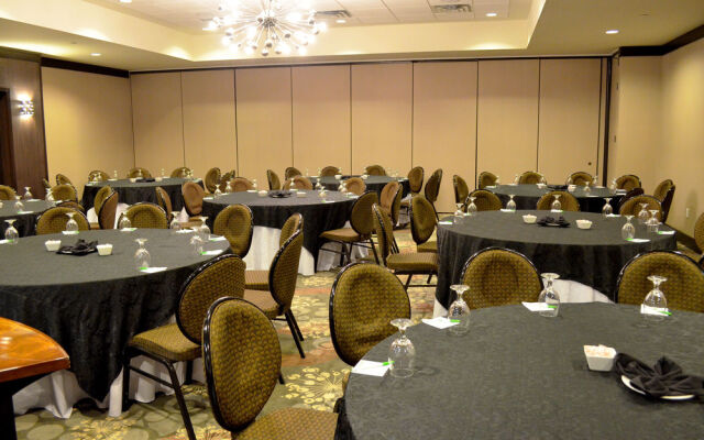 Holiday Inn Suites Houston West - Westway Park