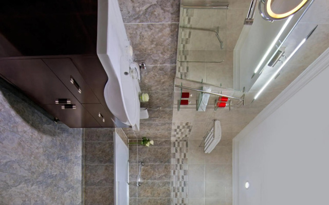 Ezdan Hotel Residence