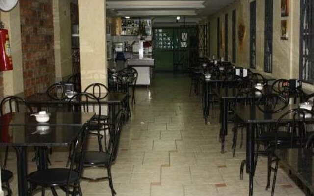 Hotel 21
