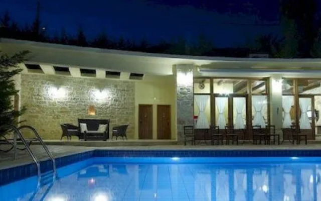 Petronikolis Traditional House