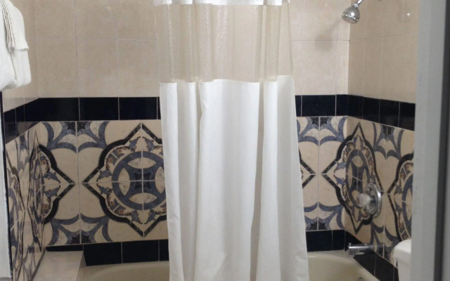 National Inn Garden Grove