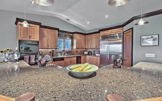 Wilderness Lodge - 5 Br Home