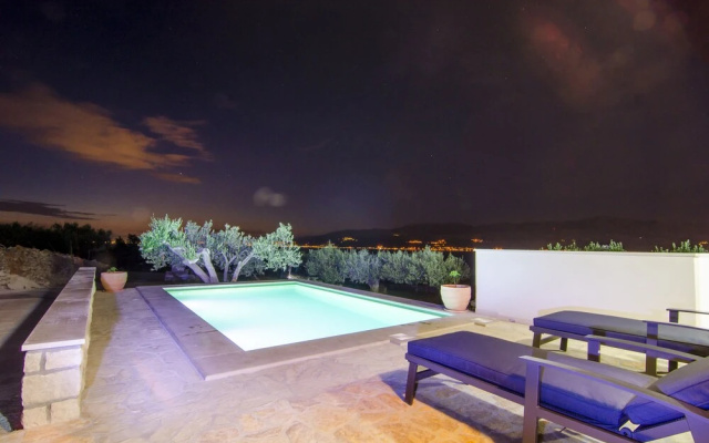 Holiday Home Bliss
