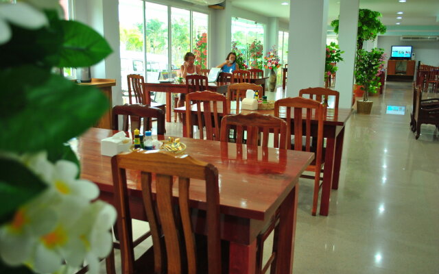 Karon Village Hotel