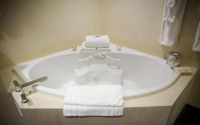 Inn at the Black Olive