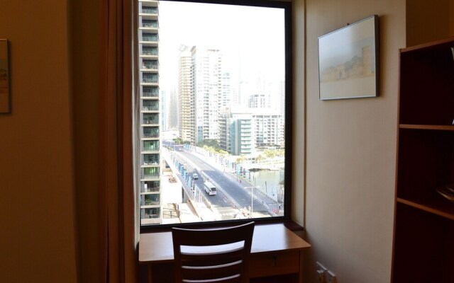 LSE - 1 Bedroom apt with marina view