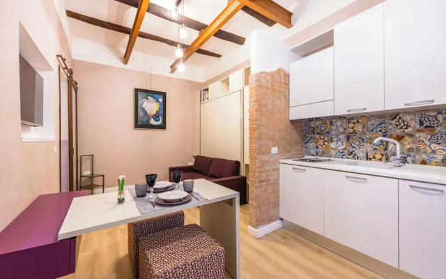Toledo Warm Renovated Studio