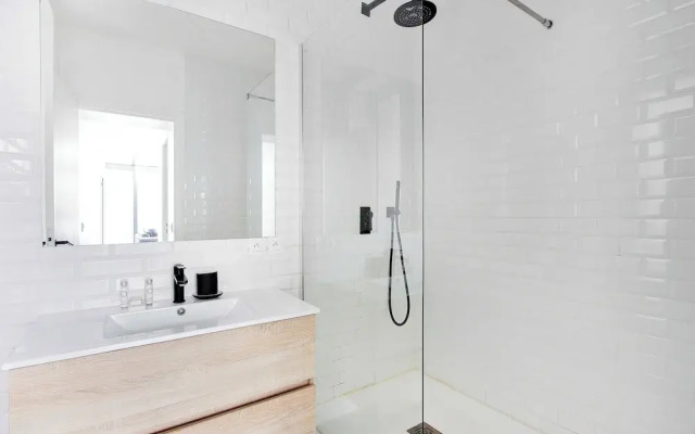 Splendid Apartment - 2br/4p - Sacra-ca\"ur