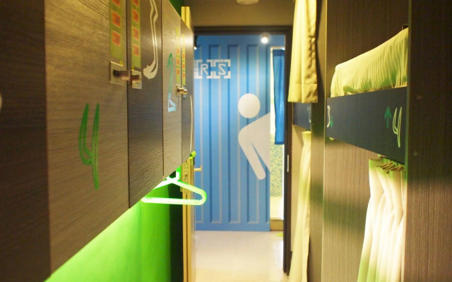 Uno Backpackers Inn
