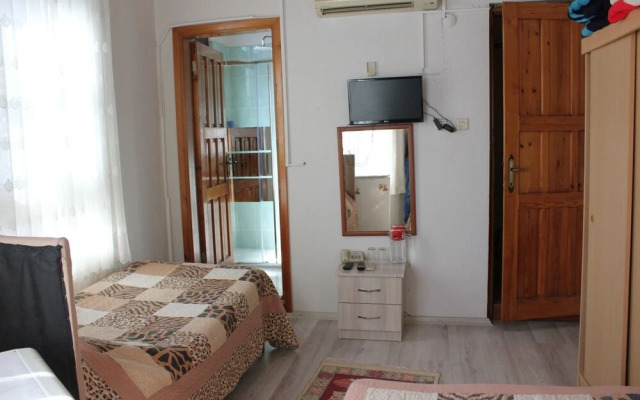 Urla Tarihi Han Otel