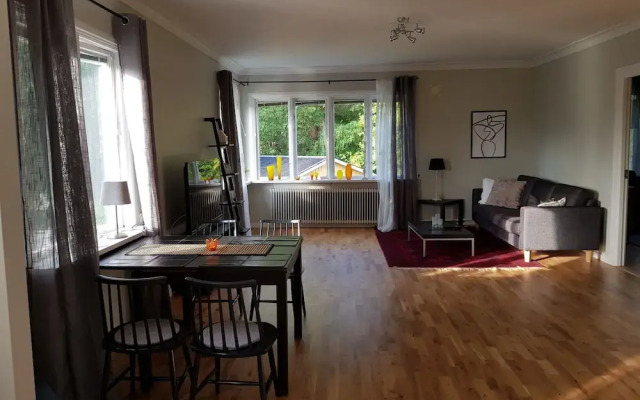 Lovely Spacious Apartment  centerally