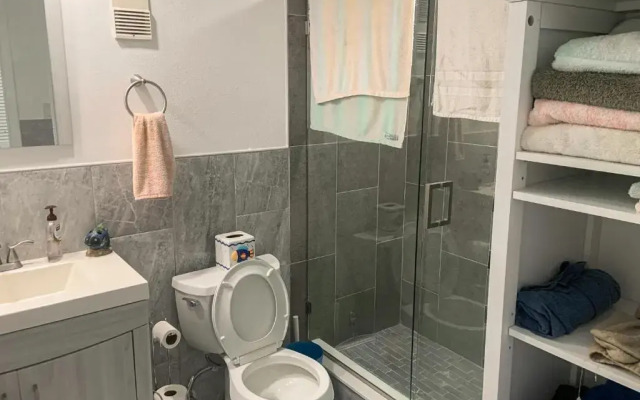Landmark Towers 708 2 Br condo by RedAwning